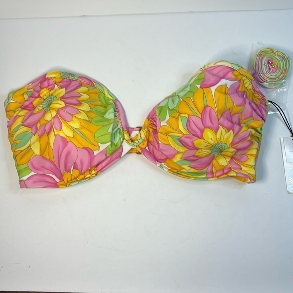 Floral bikini top size 38 DD